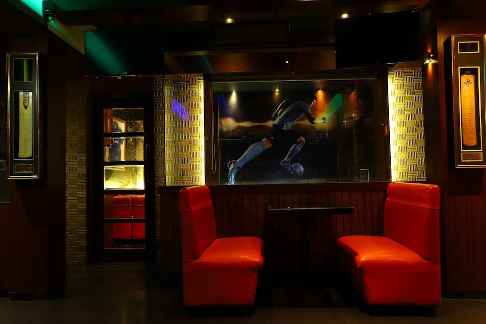 Hotel Alka Residency Thane Buitenkant foto