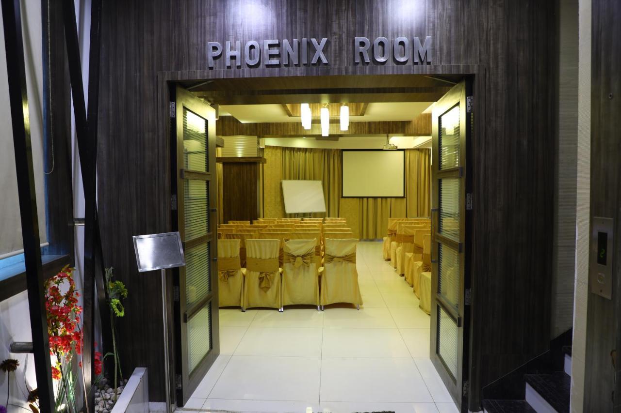 Hotel Alka Residency Thane Buitenkant foto