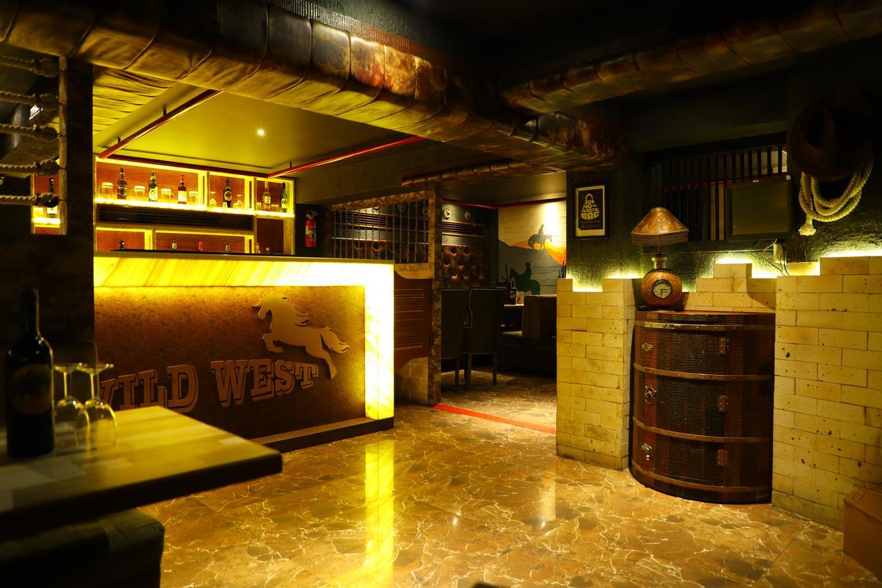 Hotel Alka Residency Thane Buitenkant foto