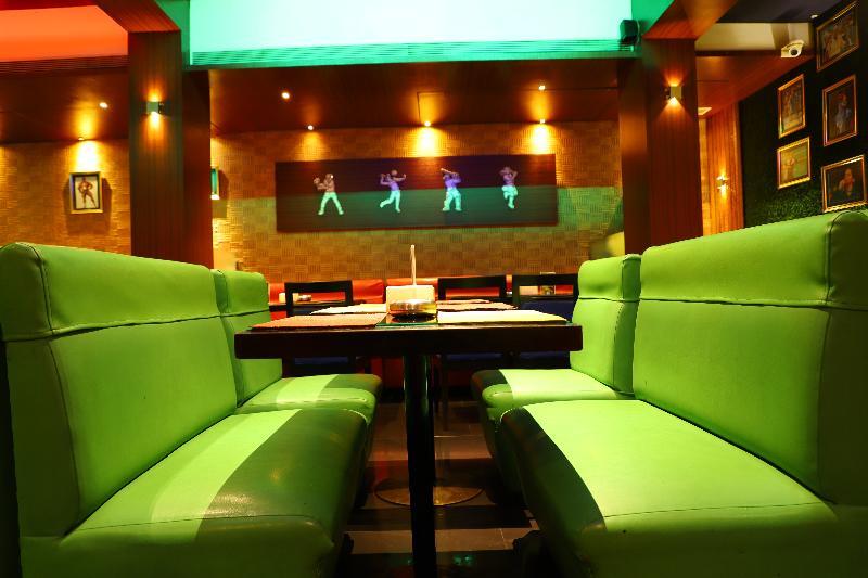 Hotel Alka Residency Thane Buitenkant foto